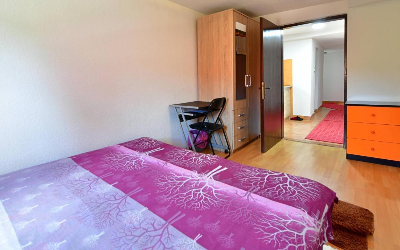 House Luna Rakovica Bagian luar foto