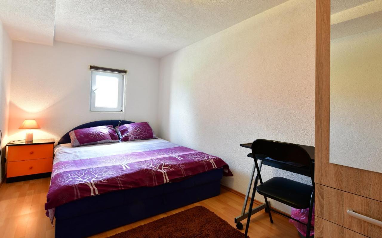 House Luna Rakovica Bagian luar foto